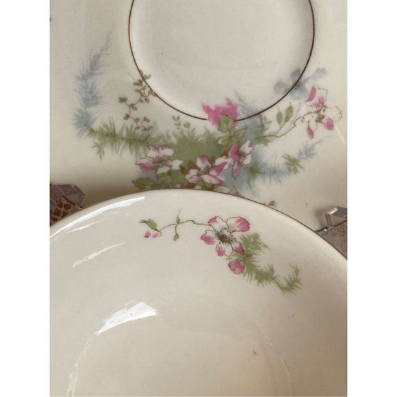 Set of 4 Vintage Theodore Haviland New York Apple Blossom China teacups and sauc - Picture 4 of 8